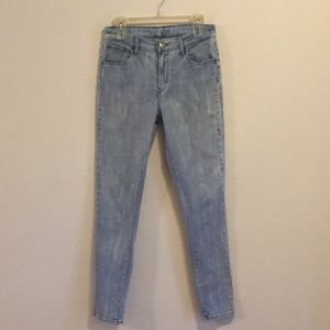 Levis Jeans. W-29/L-32